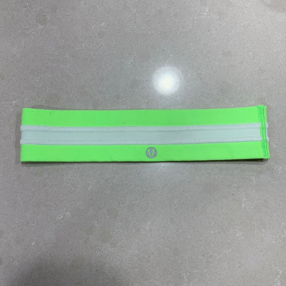 Lululemon headband, lime green